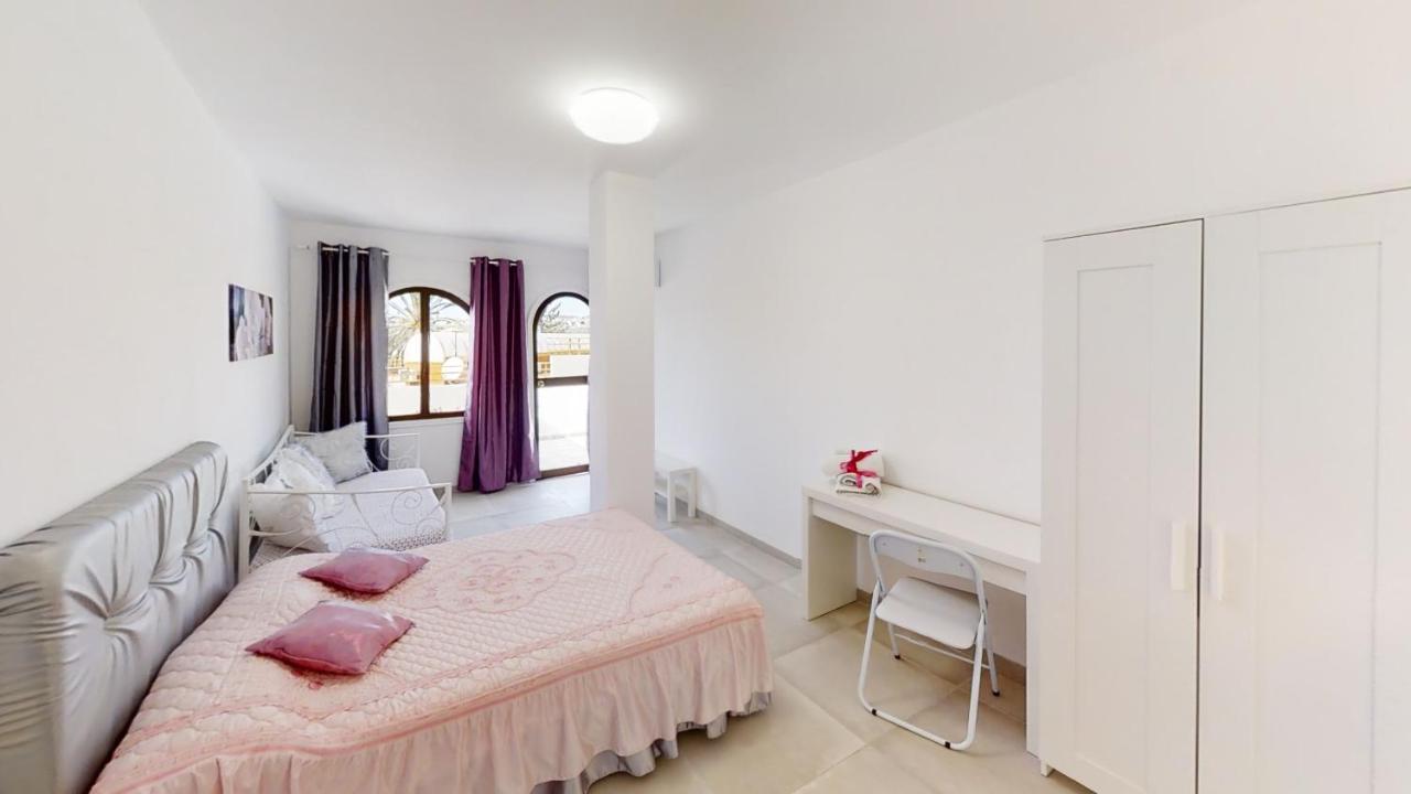 Vv Las Buganvillas Maspalomas - Cocina Y Habitaciones Con Banos Privados Esterno foto